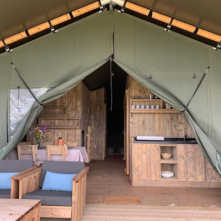 Luxury tent Safari Tent With A Beautiful View At Lot Sous Toile *